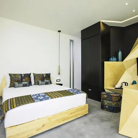 Vi ゲストハウス 4*